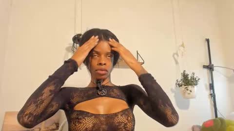 aprillebony319262 online show from March 8, 8:13 pm