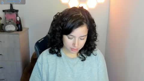 aqua emilly online show from September 25, 1:48 am