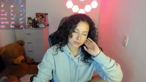 aqua emilly online show from March 9, 11:08 pm