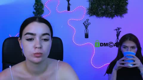 Aria online show from July 14, 11:37 am