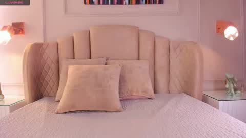 Aria  online show from January 9, 2:43 am