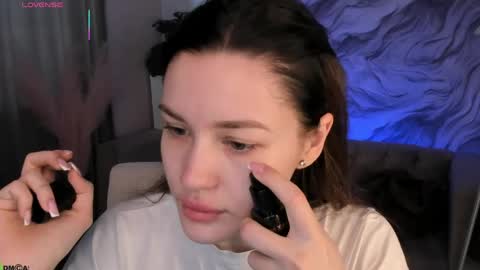 aria_mila online show from March 29, 3:05 am