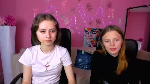 aria_voss_ online show from May 15, 8:28 am