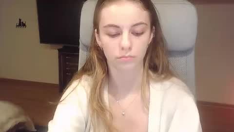 AriaCreazy online show from October 16, 8:22 pm