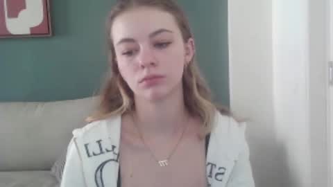 AriaCreazy online show from September 27, 7:48 am