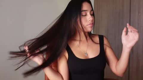 Aria Montgomery online show from November 15, 10:00 pm