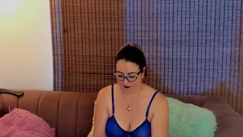 Ariana Cruz online show from April 18, 3:58 pm