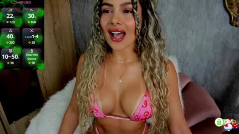 cristina online show from December 11, 12:44 pm