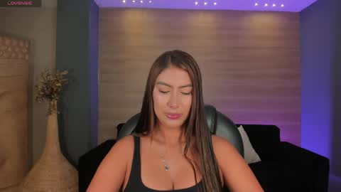 Ariana Dumont online show from April 15, 11:33 am