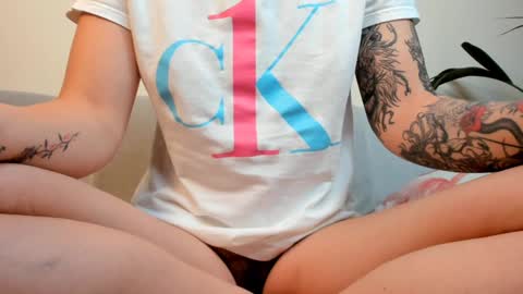 Ariana  Steven online show from January 29, 3:54 am