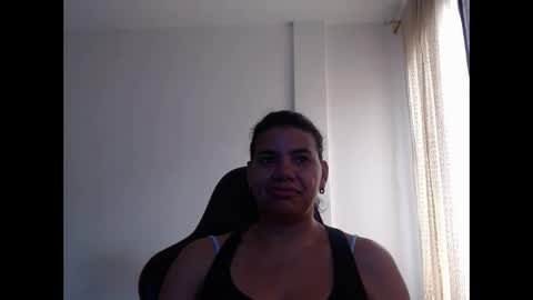 ariannaloovel online show from February 14, 6:40 pm