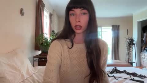 Aria  online show from May 14, 7:41 pm
