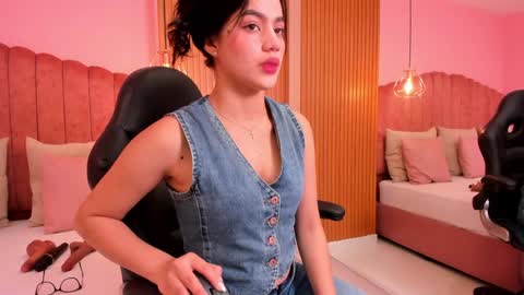 Ariel online show from January 10, 5:02 pm