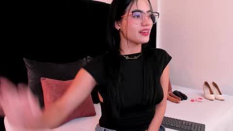 Ariel online show from October 23, 4:46 pm