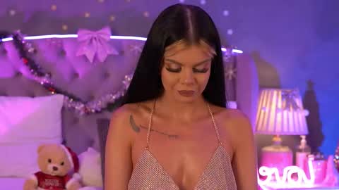 Ariell online show from December 5, 6:42 pm