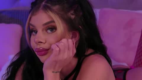 Ariell online show from October 7, 7:07 pm