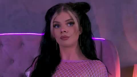 Ariell online show from September 20, 6:17 pm