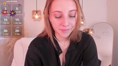 Ari  online show from October 8, 9:30 pm