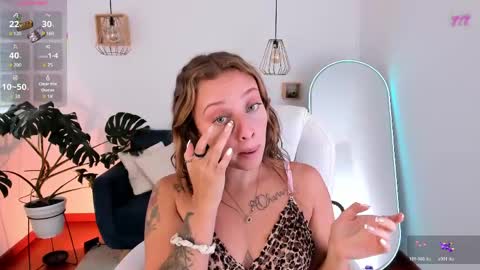 Ari  online show from March 30, 7:24 pm