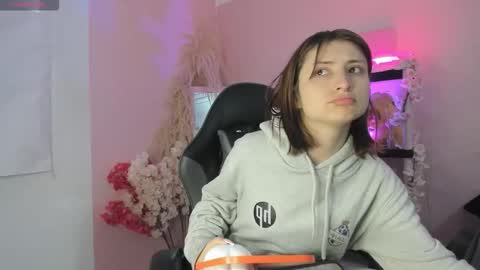 Ariel online show from March 6, 12:33 pm