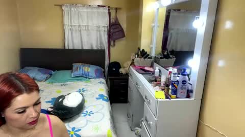 ariza1515 online show from February 10, 11:15 am