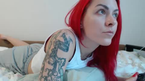 arri_ella online show from December 19, 2:05 am