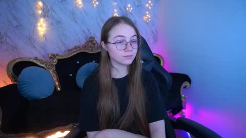 arrinawair online show from February 5, 9:34 am