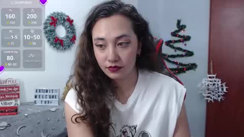 Hey there  you can call me Sofia  online show from December 16, 8:37 pm