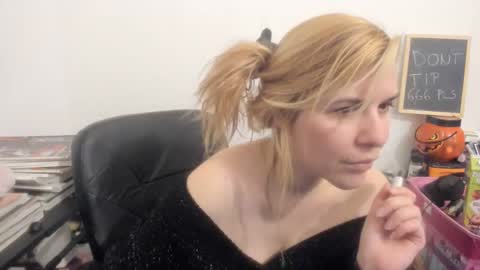 MIA online show from March 31, 5:35 pm