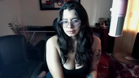 Arya Miller online show from July 24, 3:32 pm