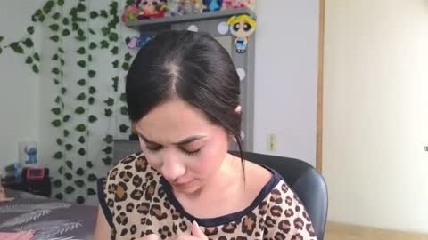 Asena online show from March 31, 6:19 pm