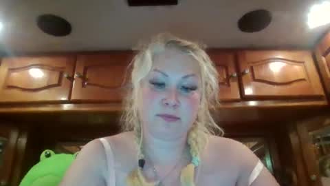 ash0ley online show from July 20, 9:15 pm
