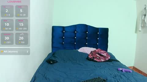 ashleey_palmer online show from July 19, 11:29 pm