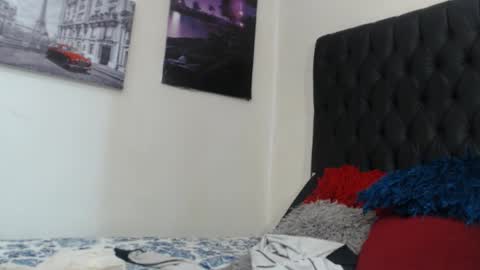 ashleey_thompson online show from September 18, 12:09 am