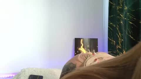 ashley_is_heree online show from April 13, 6:47 am