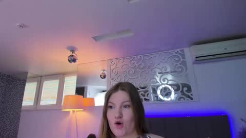 AshleyJonse online show from March 17, 6:28 am