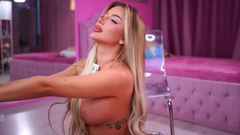 Ashley online show from November 28, 2:20 pm