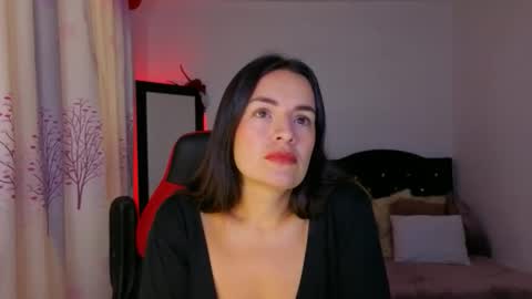 ASHLEY online show from February 5, 4:43 pm