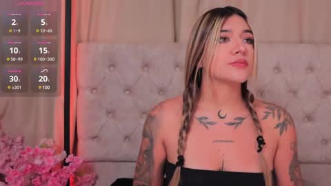 Ashley Lauren online show from February 10, 3:46 am