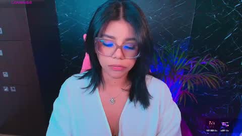 Ashleyy18   online show from September 20, 11:36 pm