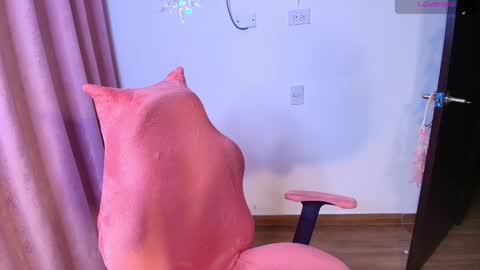 Ashleyy18   online show from February 22, 9:45 am