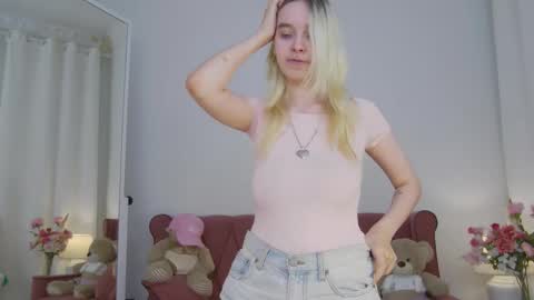 ashly_cherry online show from September 22, 11:19 am