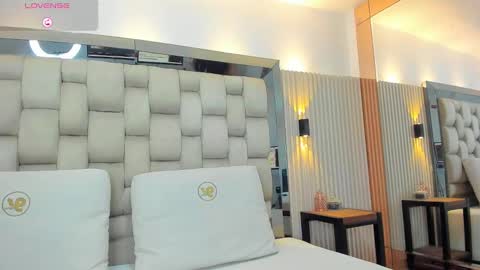 ashlyn online show from March 6, 7:32 pm