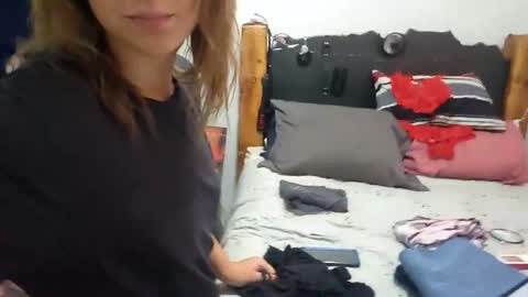 ashton_ashley online show from June 8, 9:25 pm