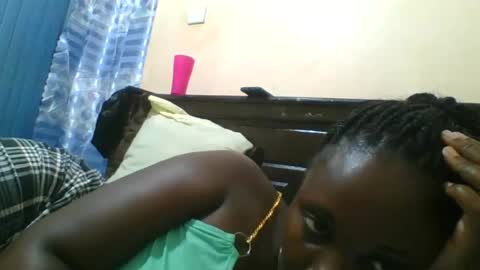 ashyneil_ online show from June 16, 7:15 pm