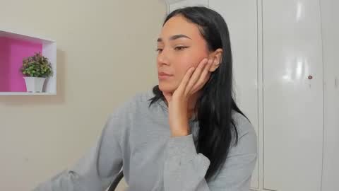 Camila online show from February 25, 1:00 pm