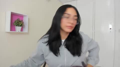 Camila online show from March 3, 1:04 pm