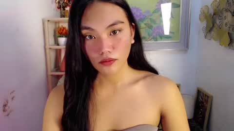 asian_alliyah online show from June 25, 5:34 am