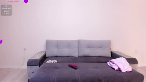 asian_loverpop online show from April 17, 4:03 am