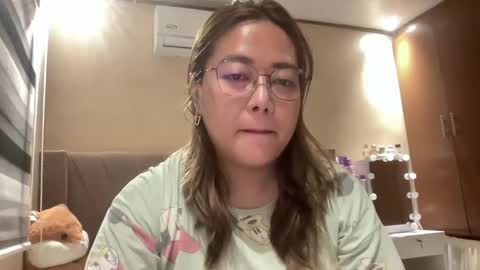 Curvy online show from October 19, 6:15 am